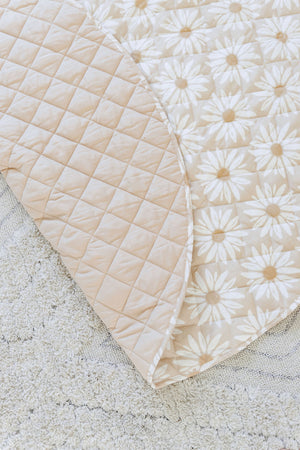 Quilted Linen Playmat - Daisy