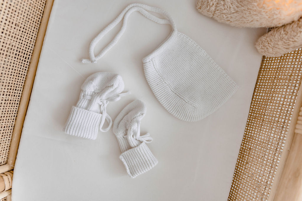 Newborn Bonnet - White